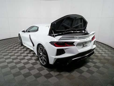 Used 2023 Chevrolet Corvette Stingray w/ Z51 Performance Package image 28