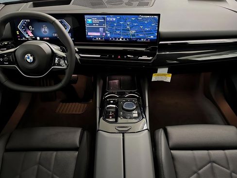 Used 2026 BMW 530i w/ Premium Package image 15