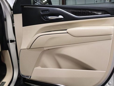 Used 2021 Cadillac Escalade Premium Luxury w/ LPO, Illumination Package AWD/4WD image 68