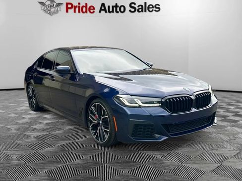 Used 2023 BMW M550i xDrive w/ Executive Package AWD/4WD image 3