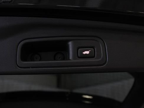 Used 2019 Honda Pilot Touring image 37