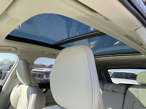 New 2026 Volvo XC60 B5 Ultra w/ Protection Package Premier image 10