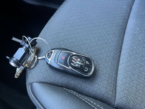 Used 2025 Buick Encore GX Preferred image 22