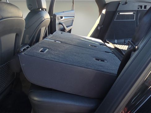 Used 2019 Audi SQ5 Prestige w/ Prestige Package image 21