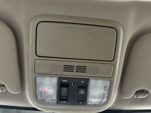 Used 2018 Honda Odyssey EX-L image 34