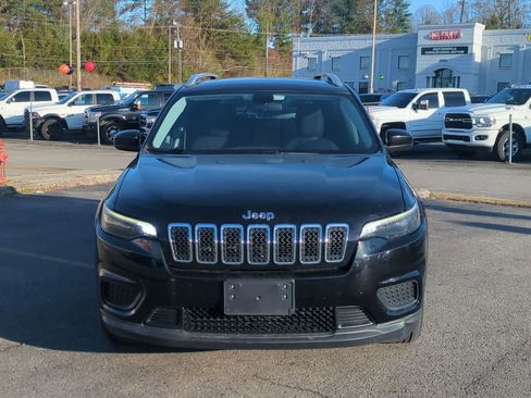 Certified 2020 Jeep Cherokee Latitude FWD image 3