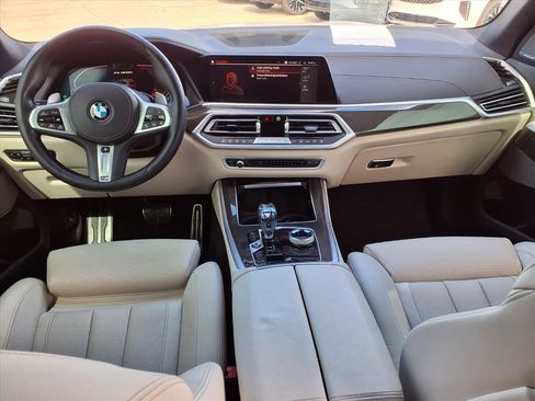 Used 2021 BMW X5 M50i w/ Executive Package image 17