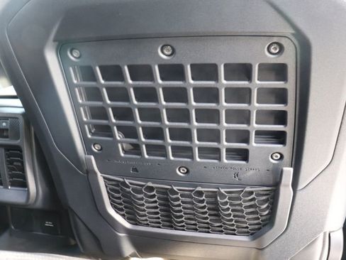 New 2025 Ford Bronco Badlands image 19