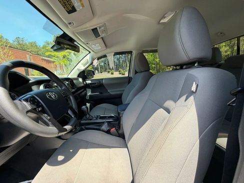 Used 2019 Toyota Tacoma SR w/ SR Convenience Package RWD image 14
