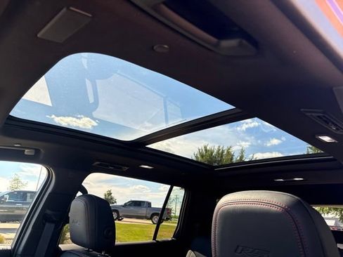 Used 2024 Chevrolet Traverse RS w/ LPO, Floor Liner Package AWD/4WD image 41
