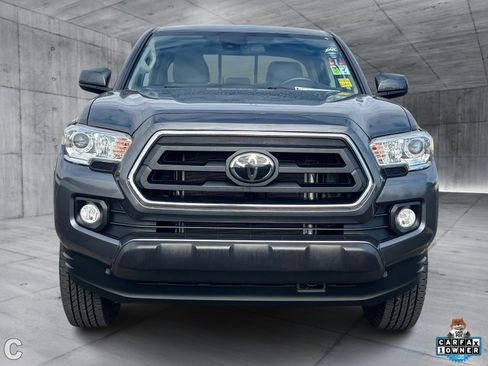 Used 2022 Toyota Tacoma SR image 9