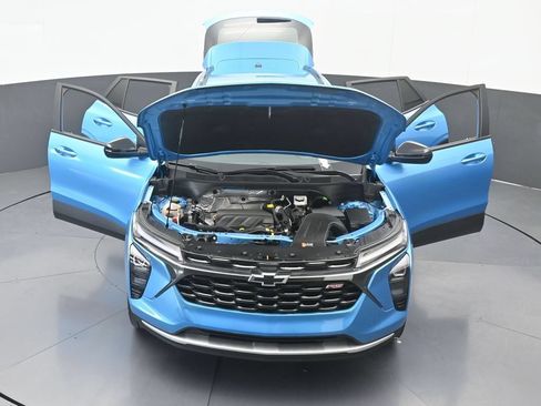 Used 2025 Chevrolet Trax RS FWD image 68
