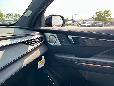 New 2026 Buick Enclave Avenir image 27