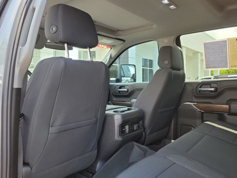 Used 2020 Chevrolet Silverado 1500 LT Trail Boss AWD/4WD image 12
