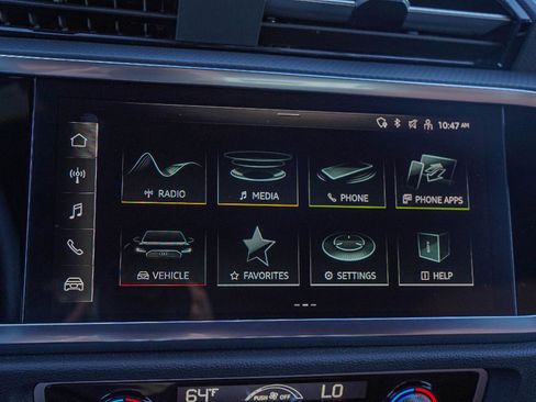 Certified 2025 Audi Q3 2.0T Premium w/ Convenience Package image 15