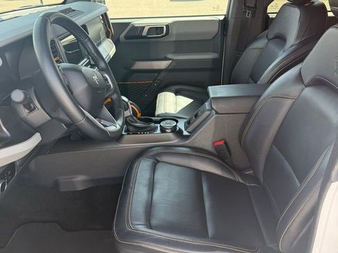 Used 2023 Ford Bronco Badlands AWD/4WD image 15