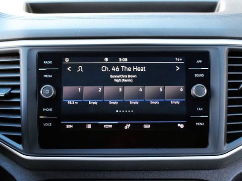 Used 2021 Volkswagen Atlas SE image 18