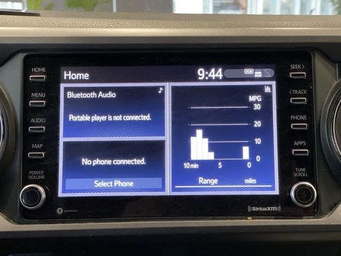 Used 2020 Toyota Tacoma TRD Off-Road image 18