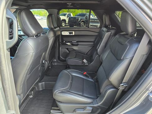 Used 2023 Ford Explorer ST w/ Equipment Group 401A AWD/4WD image 11