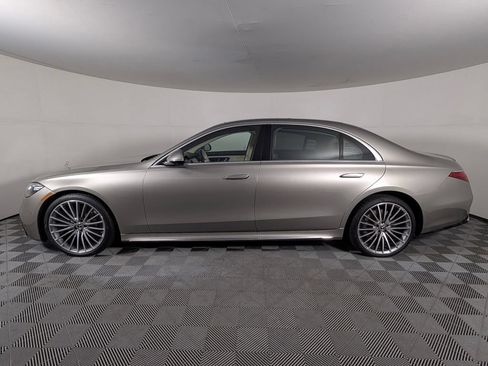 Used 2024 Mercedes-Benz S 580 4MATIC Sedan image 2