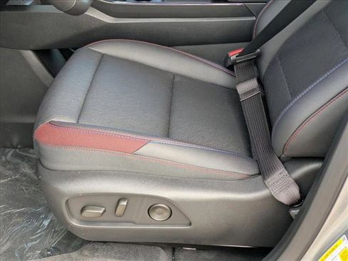 New 2026 Chevrolet Equinox RS image 4