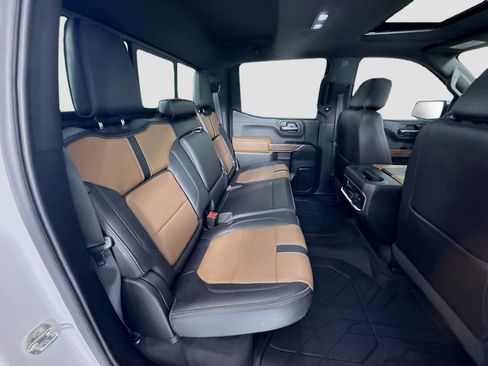 Used 2019 Chevrolet Silverado 1500 High Country w/ Technology Package image 23