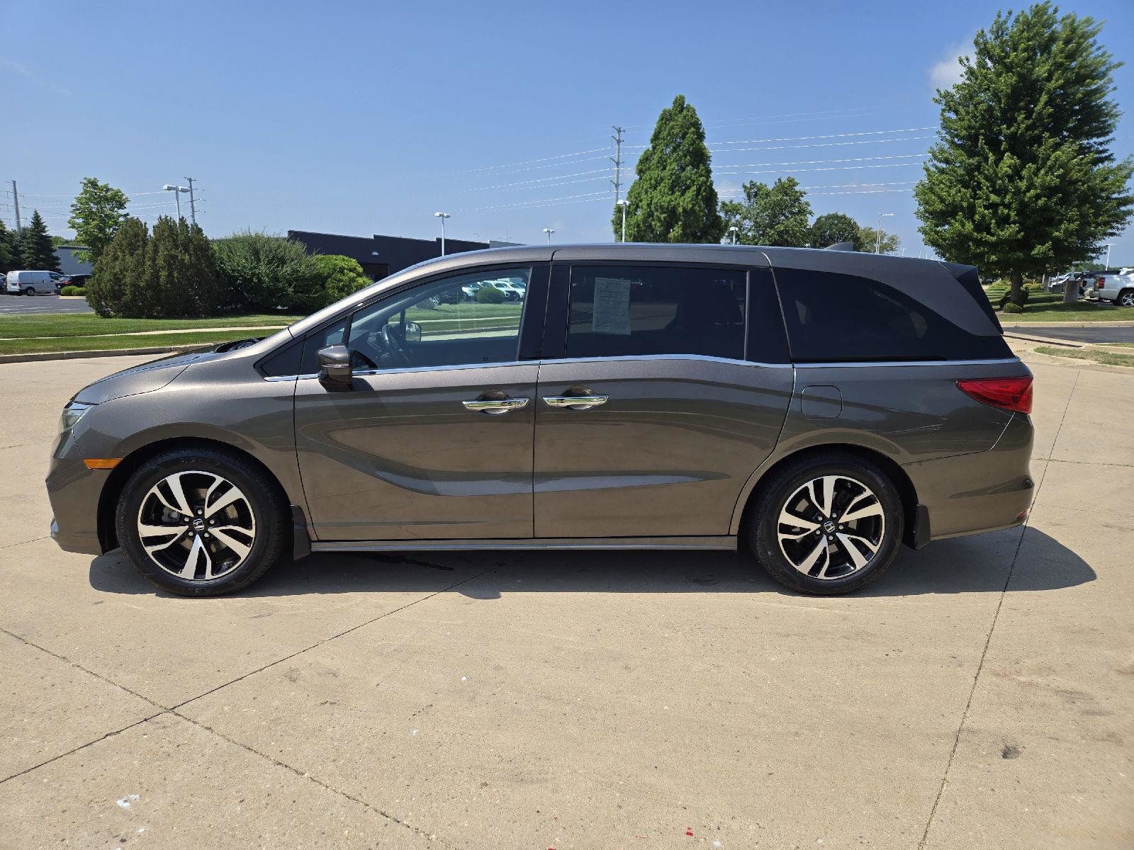 Used 2020 Honda Odyssey Elite image 5