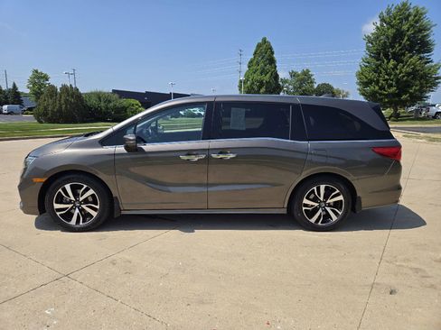 Used 2020 Honda Odyssey Elite image 5
