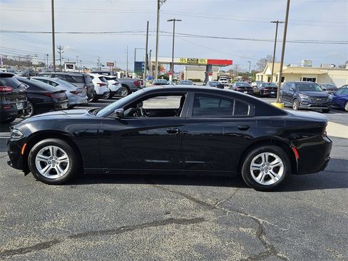 Used 2023 Dodge Charger SXT image 4