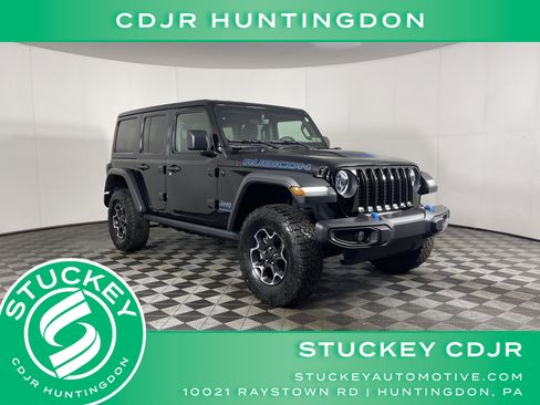 Used 2023 Jeep Wrangler Rubicon w/ Cold Weather Group image 1