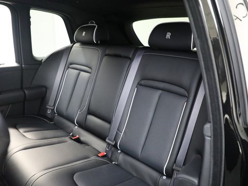 New 2026 Rolls-Royce Cullinan image 22