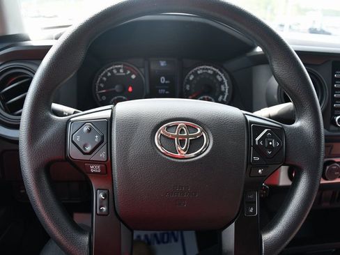 Used 2022 Toyota Tacoma SR image 14