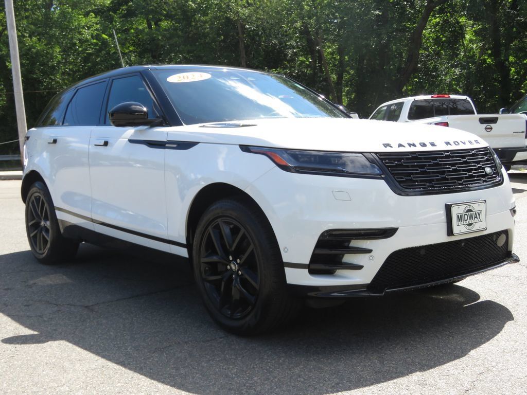 Used 2024 Land Rover Range Rover Velar Dynamic SE AWD/4WD image 3