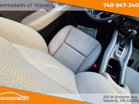 Used 2022 Honda HR-V LX image 13