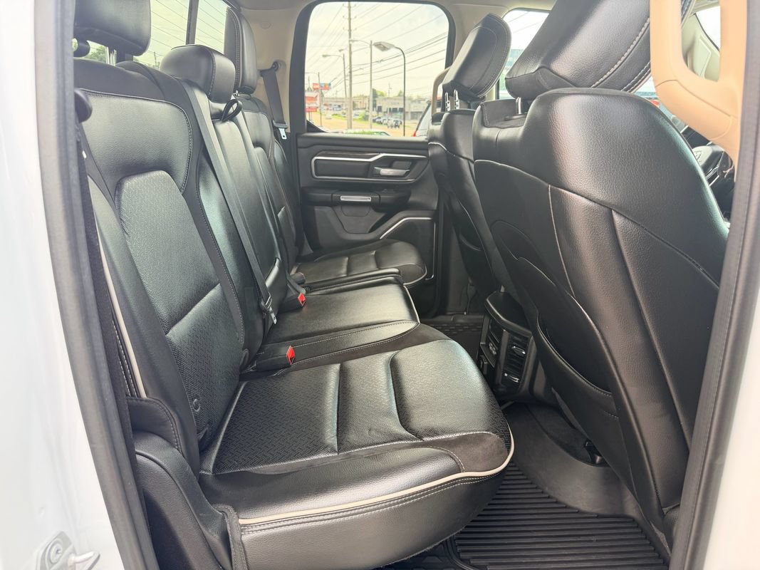 Used 2019 RAM 1500 Laramie AWD/4WD image 15