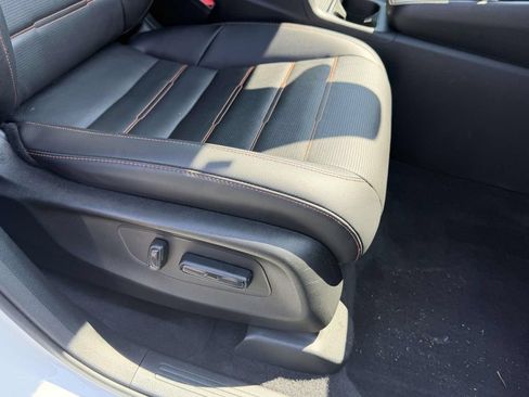 Used 2024 Honda CR-V Sport-L image 11