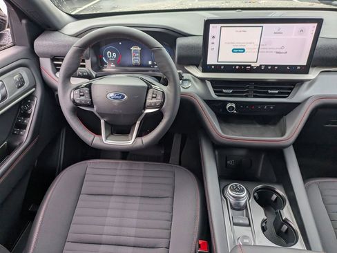 New 2026 Ford Explorer ST-Line w/ ST-Line Street Pack image 20