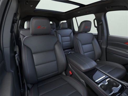 New 2026 Chevrolet Traverse Z71 w/ Enhanced Driving Package image 16