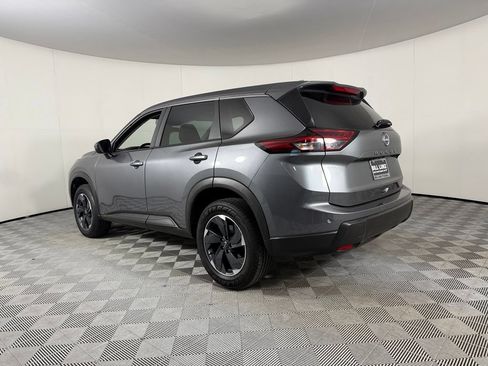 Used 2025 Nissan Rogue SV FWD image 10