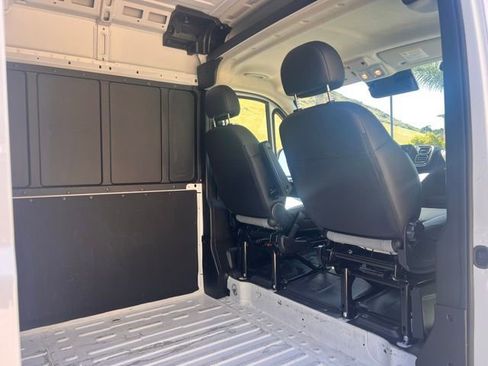 Used 2025 RAM ProMaster 2500 w/ Convenience Group FWD image 10