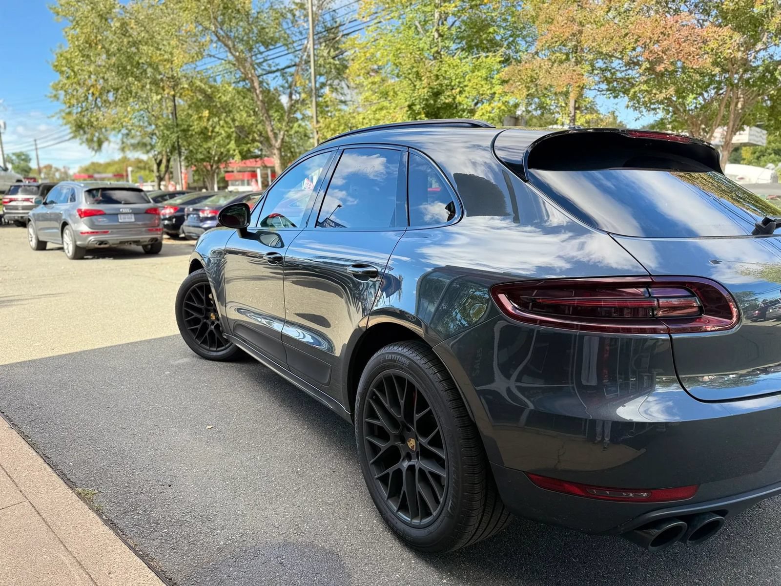 Used 2017 Porsche Macan GTS w/ Premium Package Plus AWD/4WD image 6