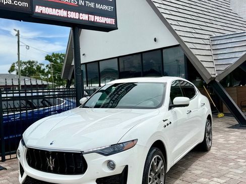 Used 2023 Maserati Levante Modena image 5