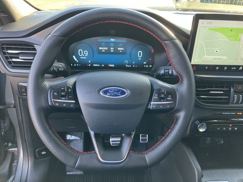 Used 2023 Ford Escape ST-Line Select w/ Tech Pack #2 image 10