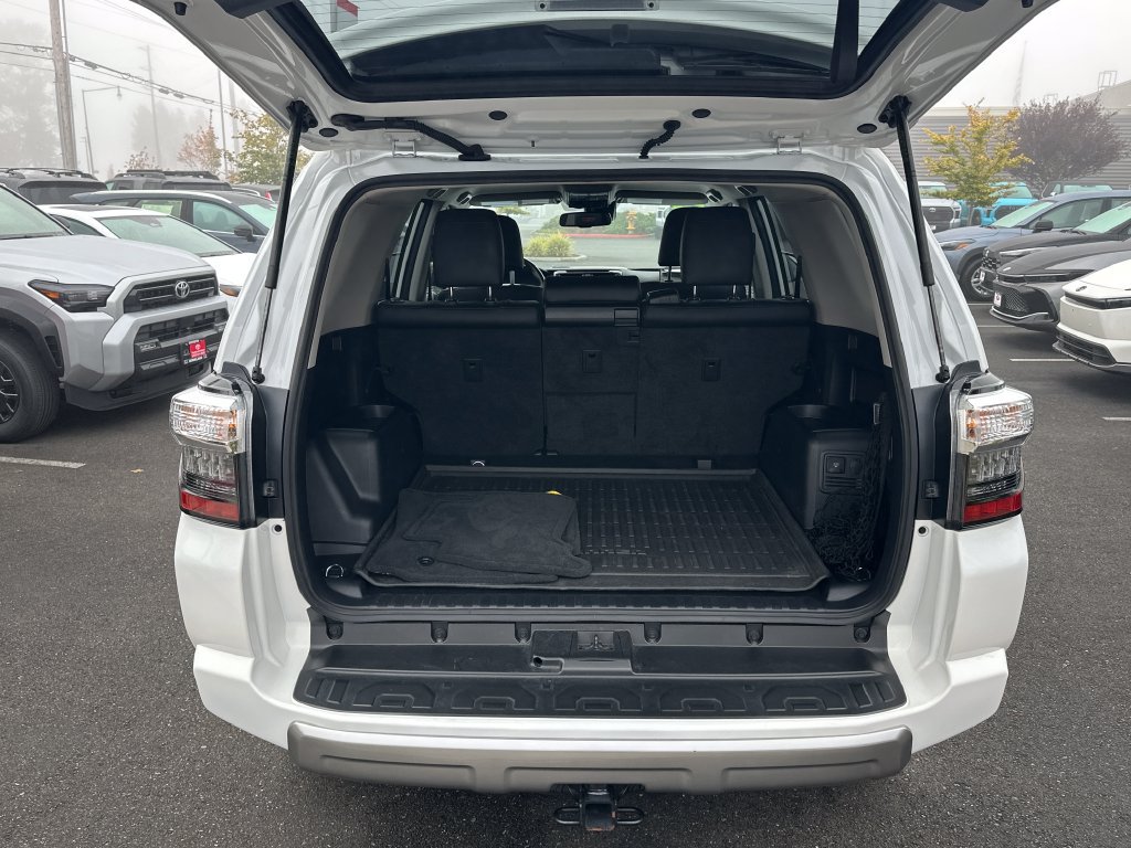 Certified 2024 Toyota 4Runner TRD Off-Road Premium AWD/4WD image 24