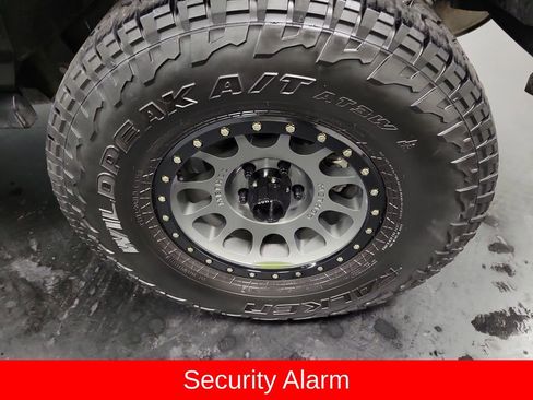 Used 2018 Jeep Wrangler Unlimited Sport S image 11