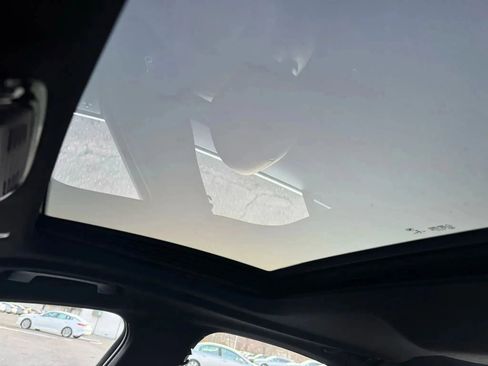 Used 2019 BMW 530i w/ Convenience Package image 33