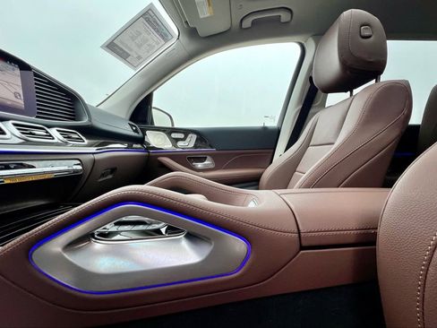 Certified 2026 Mercedes-Benz GLS 450 4MATIC image 20