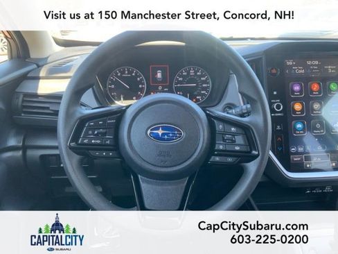 Used 2025 Subaru Crosstrek 2.0i Premium image 18