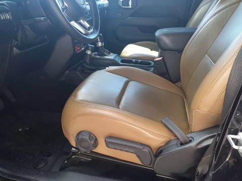 Used 2020 Jeep Wrangler Unlimited Rubicon AWD/4WD image 18