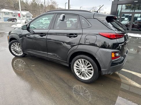 Used 2018 Hyundai Kona SEL image 3